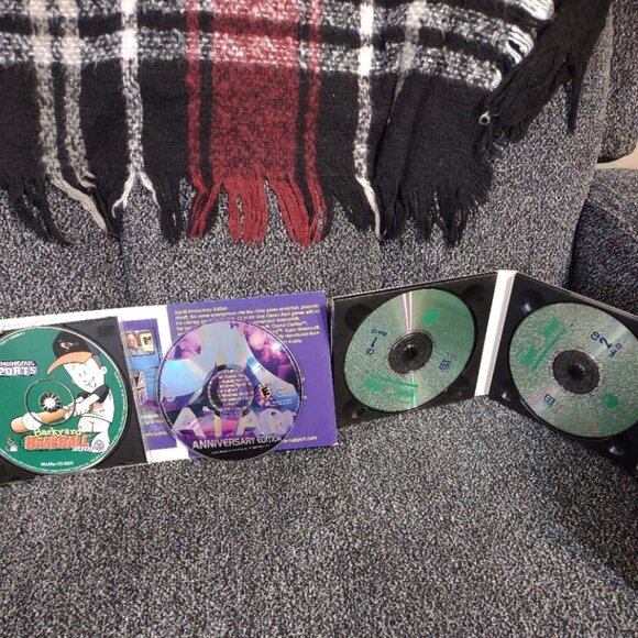 A Bundle of 3 Computer Games - Picture 5 of 6